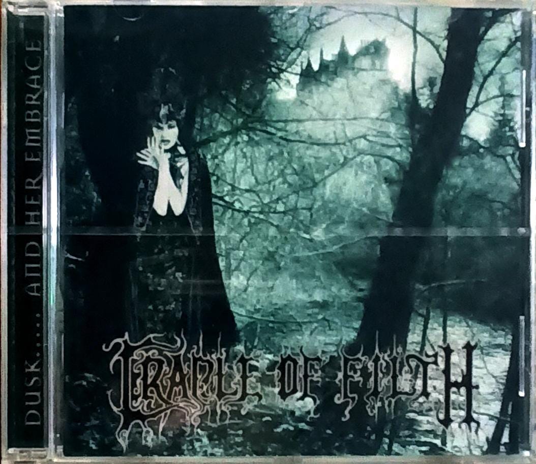 Cradle Of Filth – Dusk And Her Embrace  (1996, CD)