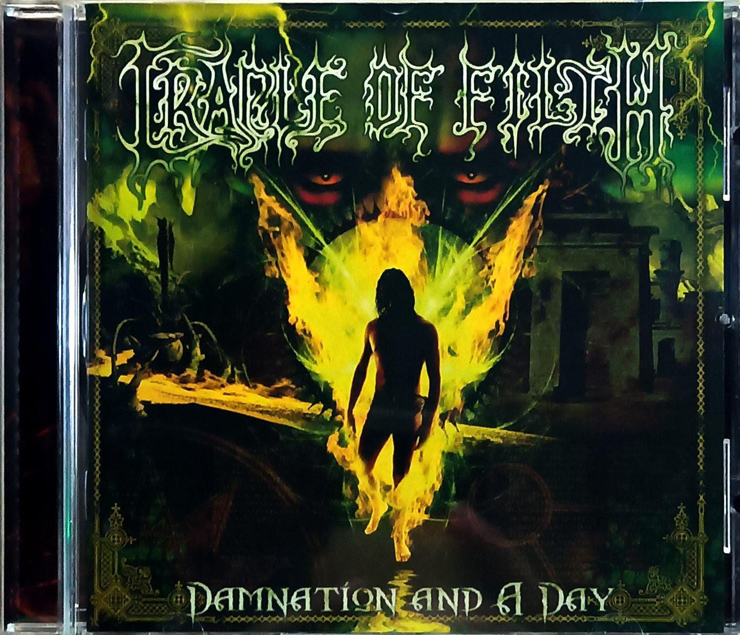 Cradle Of Filth – Damnation And A Day  (2003, UK)